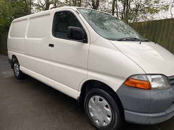 Used Toyota HiAce 2001 for sale - 75481335: Photo