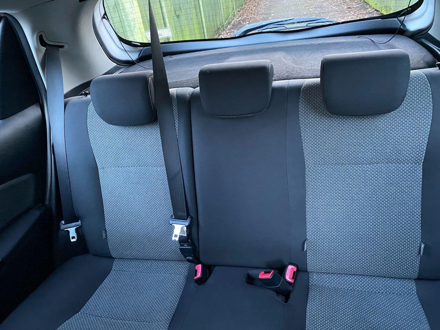 Used Toyota Yaris 2015 for sale - 77306214: Photo 11