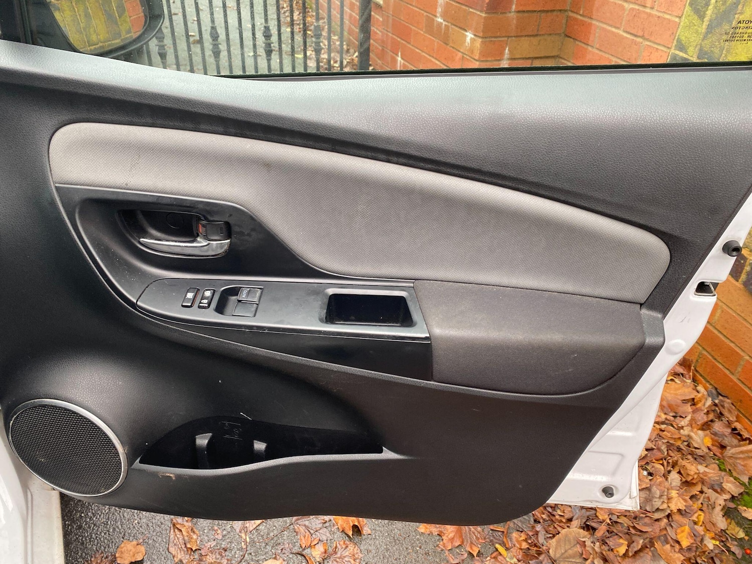 Used Toyota Yaris 2015 for sale - 77306214: Photo 7