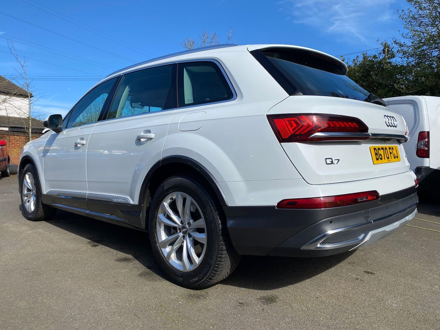 Used Audi Q7 2020 for sale - 77926090: Photo 10