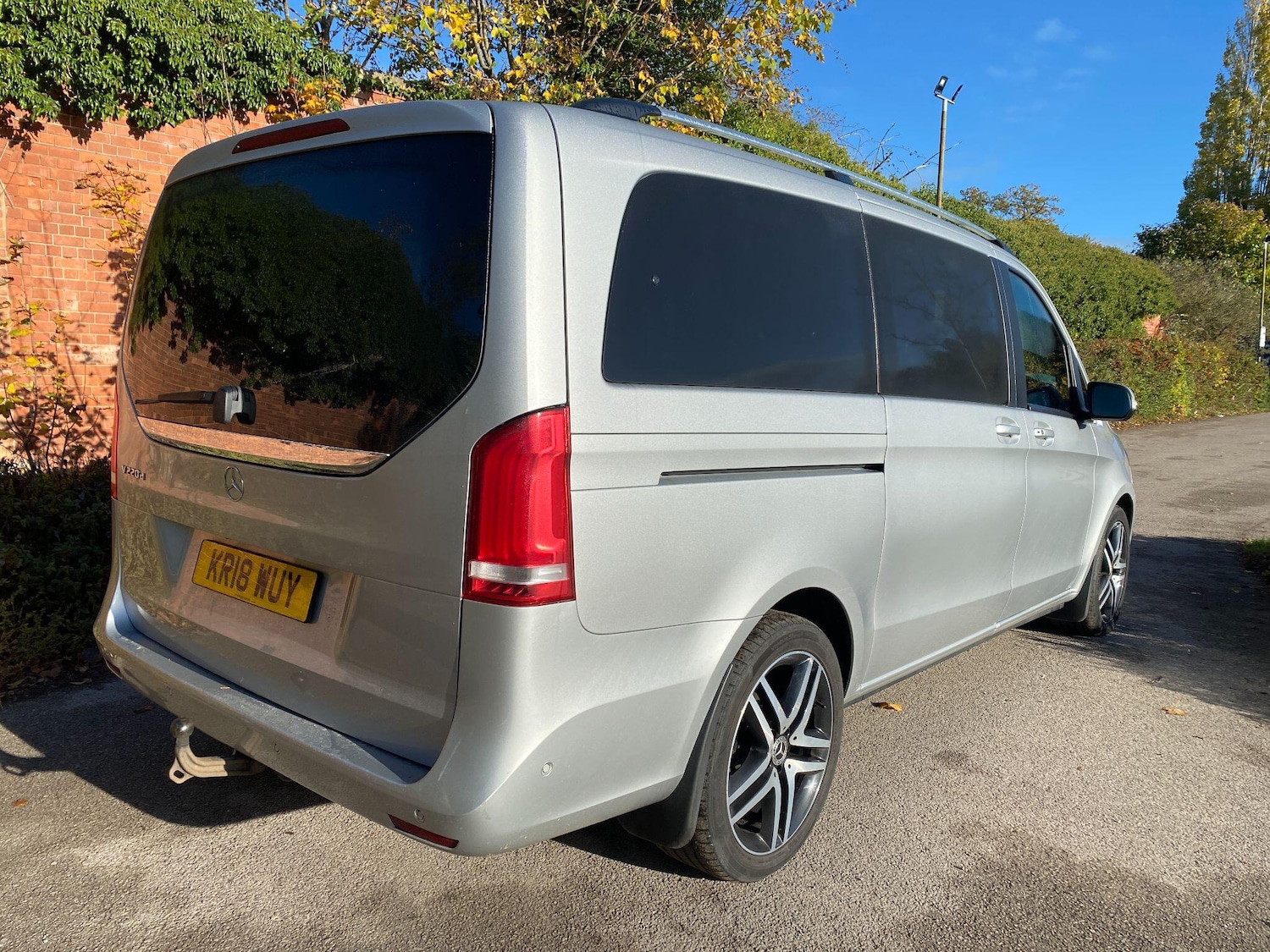 Used Mercedes-Benz V-Class 2018 for sale - 76370604: Photo 2