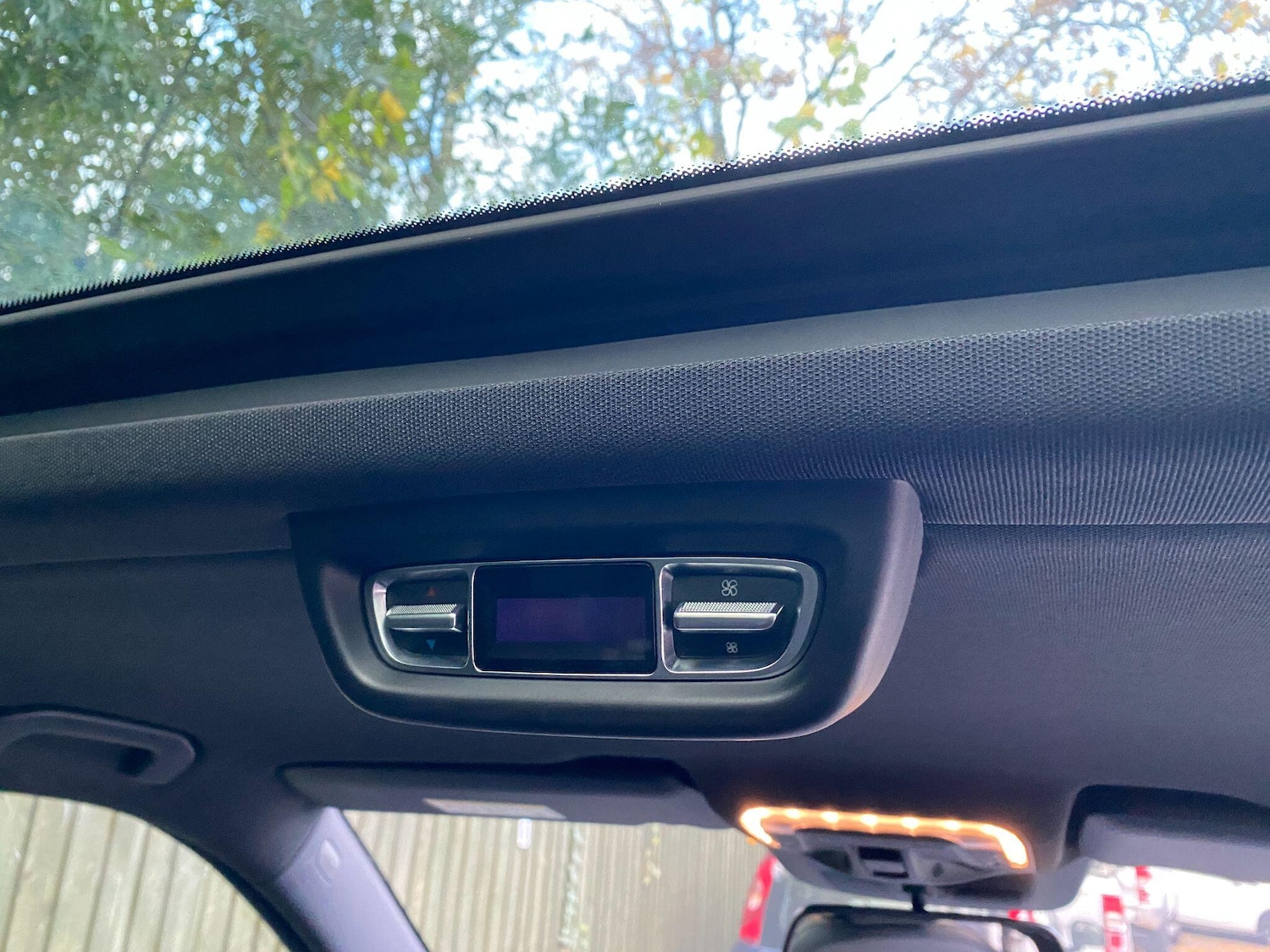 Used Mercedes-Benz V-Class 2018 for sale - 76370604: Photo 22