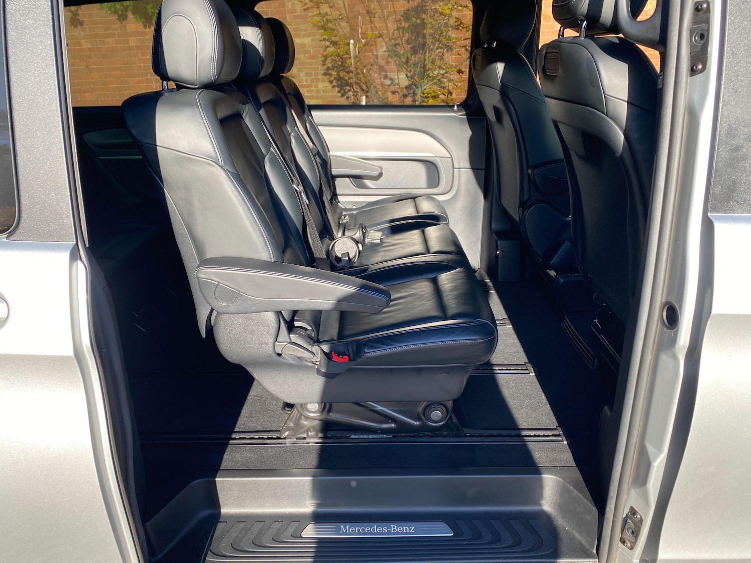 Used Mercedes-Benz V-Class 2018 for sale - 76370604: Photo 3