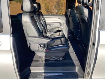 Used Mercedes-Benz V-Class 2018 for sale - 76370604: Photo