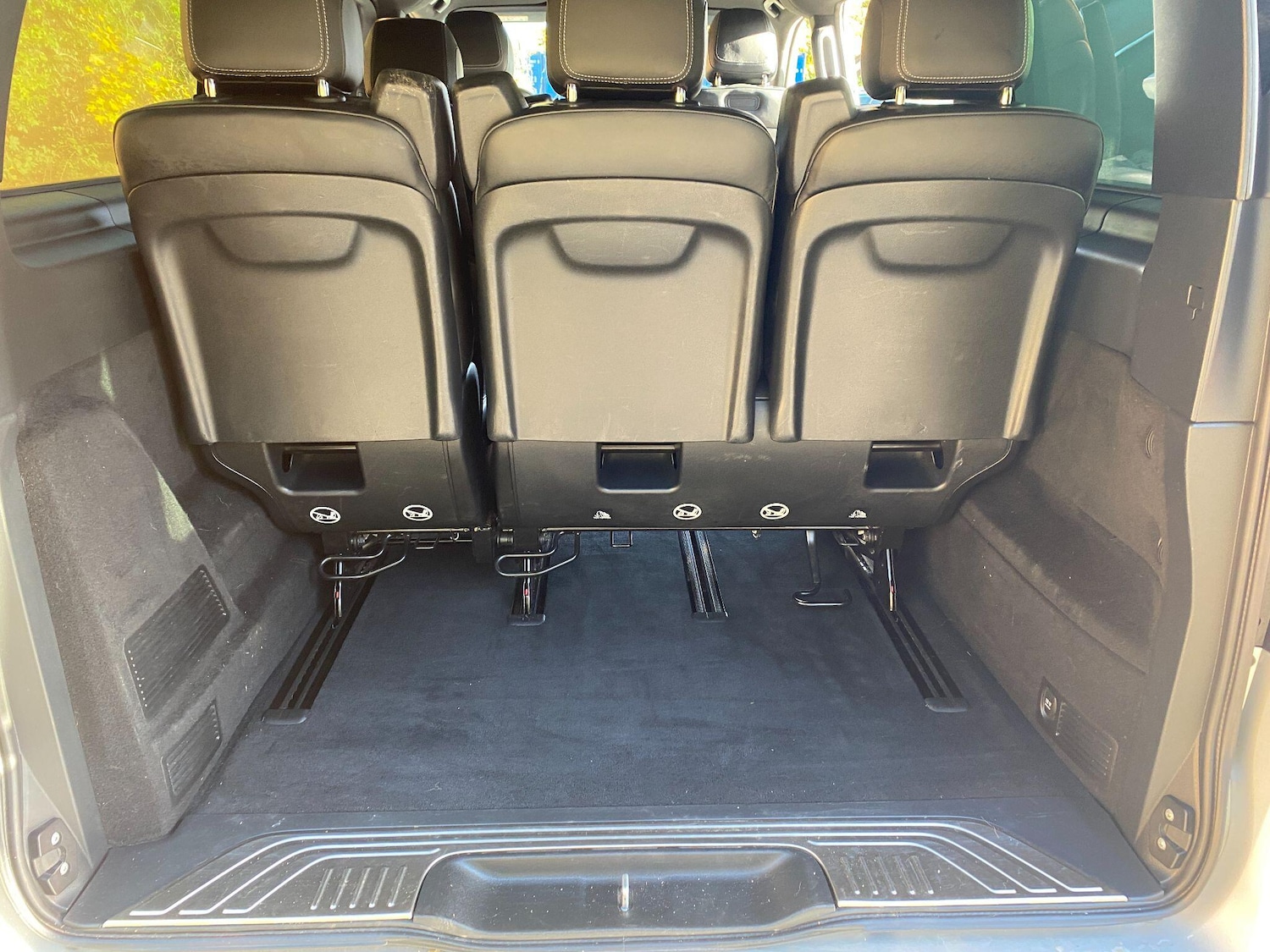 Used Mercedes-Benz V-Class 2018 for sale - 76370604: Photo 8