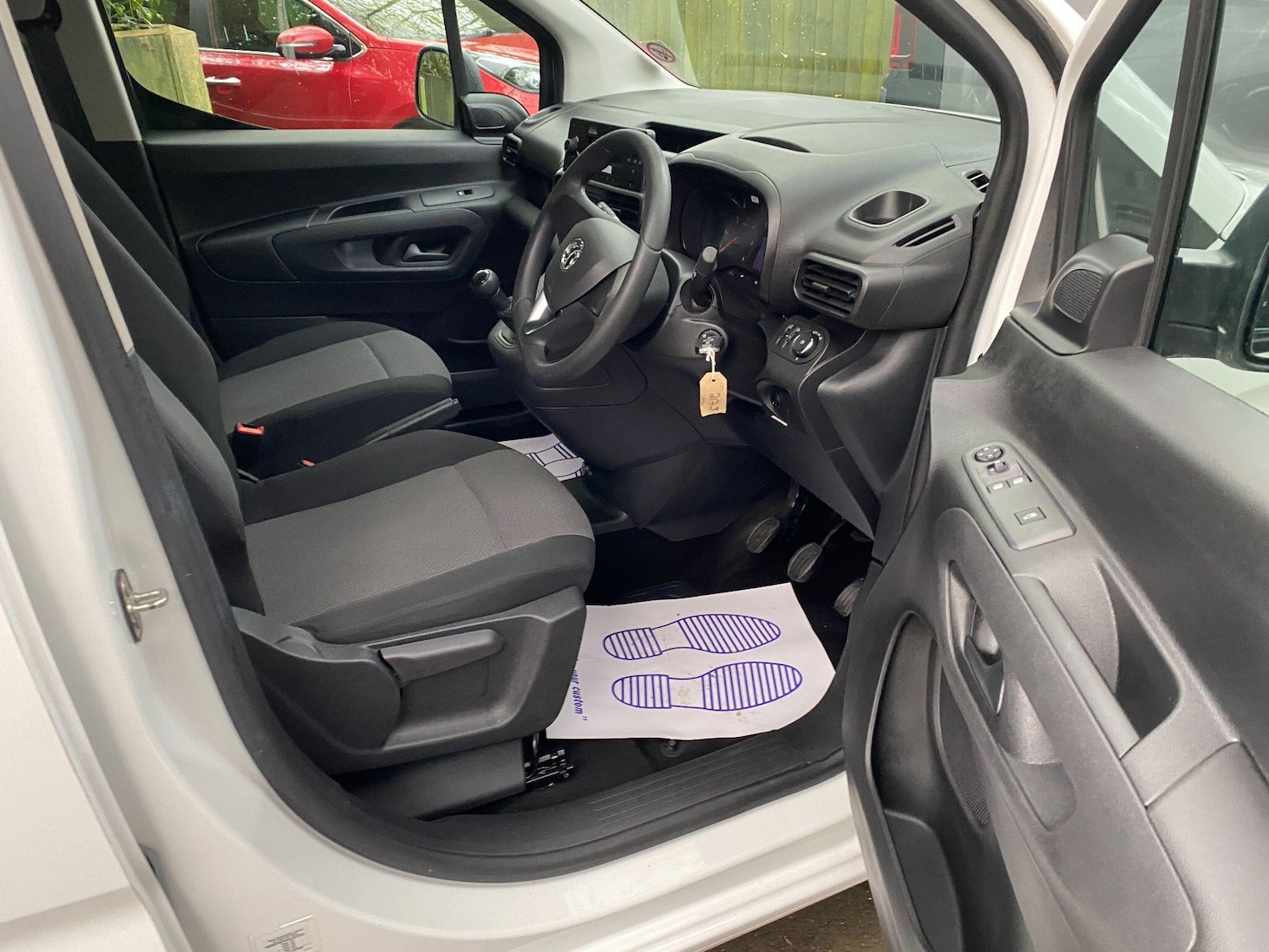 Used Vauxhall Combo 2019 for sale - 78185397: Photo 2
