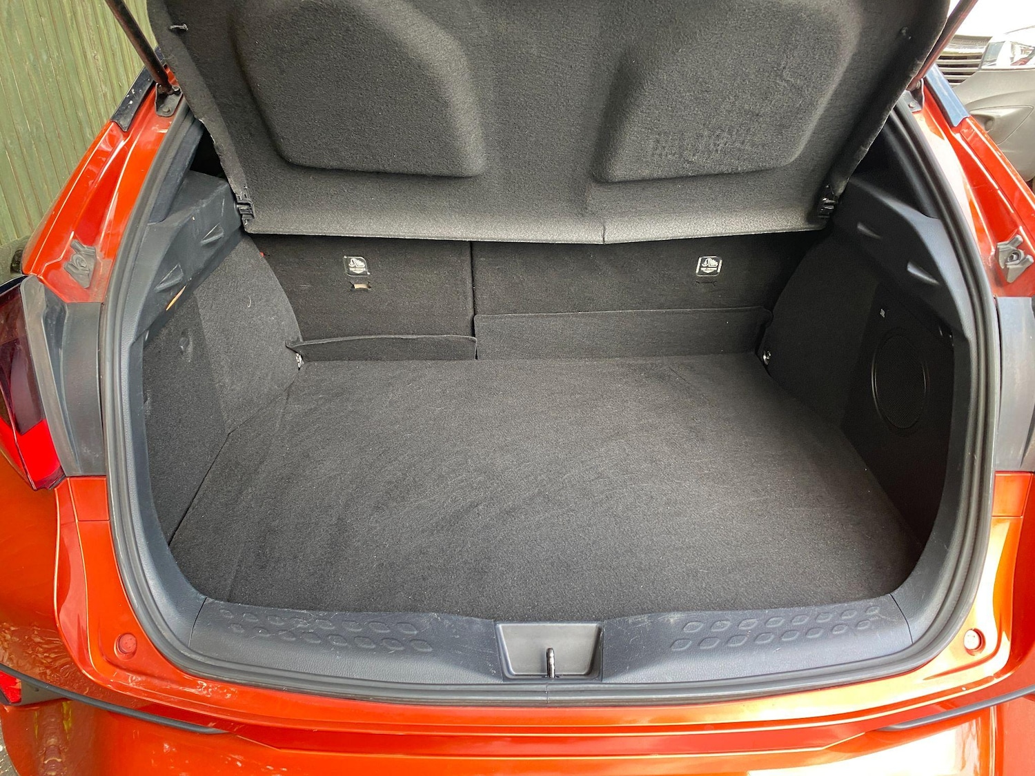 Used Toyota C-HR 2021 for sale - 76270022: Photo 13