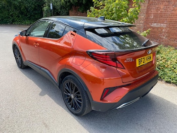 Used Toyota C-HR 2021 for sale - 76270022: Photo