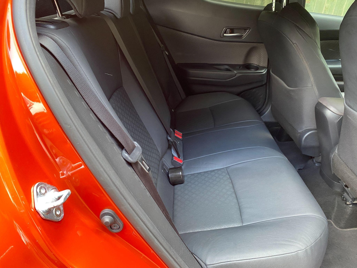 Used Toyota C-HR 2021 for sale - 76270022: Photo 8