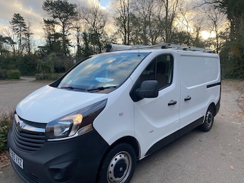 Vauxhall Vivaro feature image