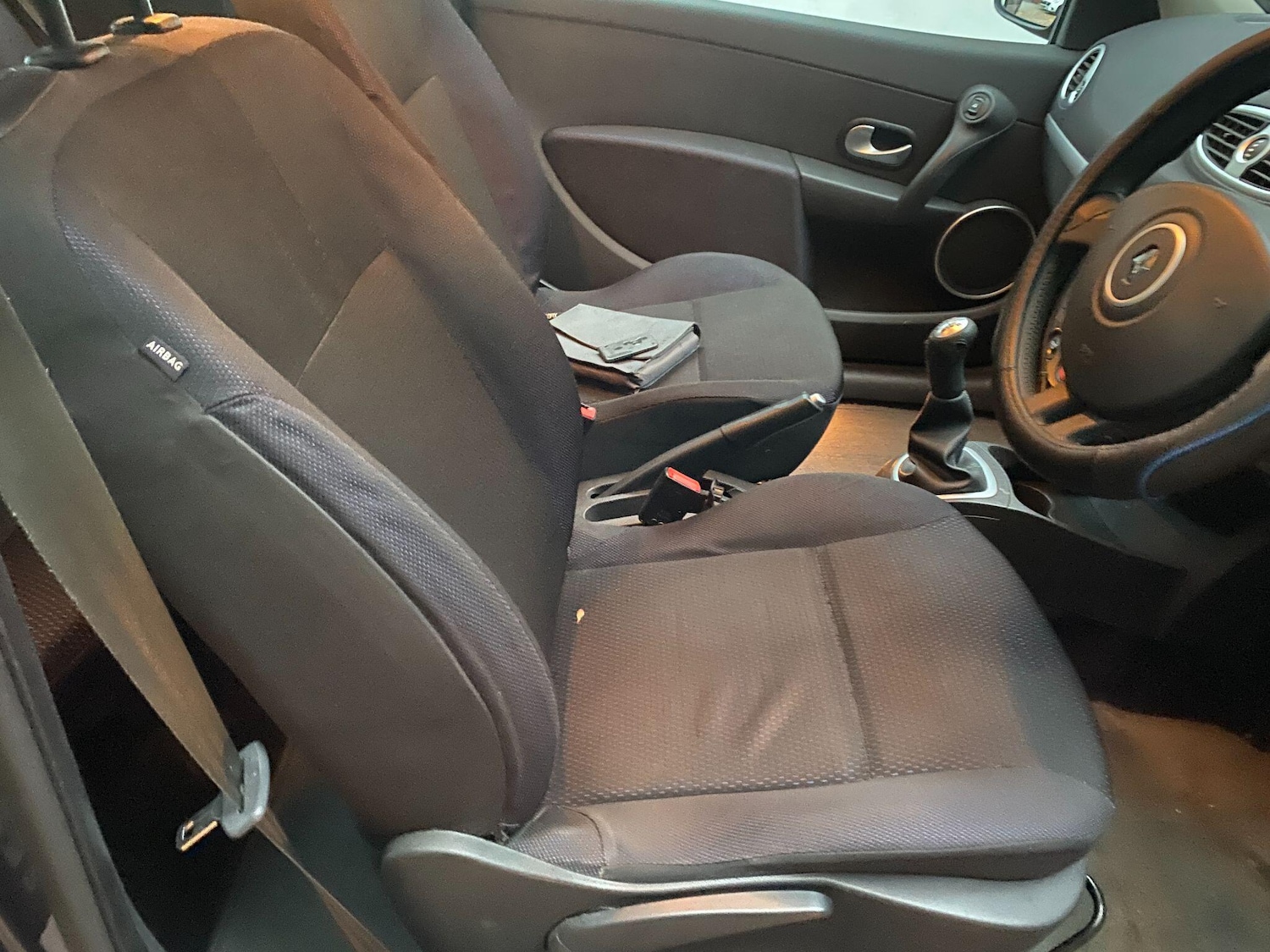 Used Renault Clio 2008 for sale - 76457820: Photo 13