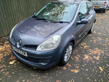 Used Renault Clio 2008 for sale - 76457820: Photo