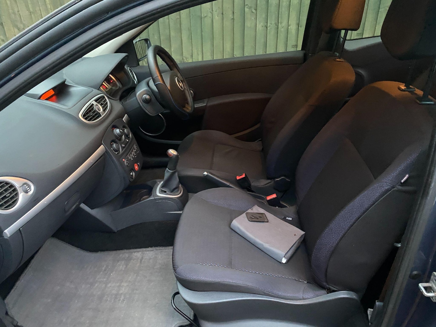 Used Renault Clio 2008 for sale - 76457820: Photo 7