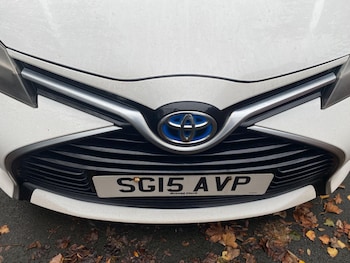 Used Toyota Yaris 2015 for sale - 76645932: Photo
