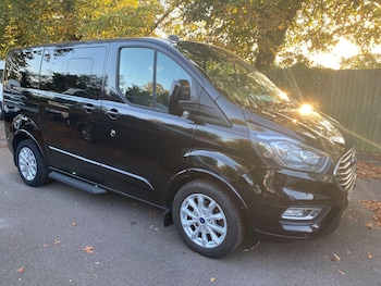 Used Ford Tourneo Custom 2019 for sale - 79495889: Photo