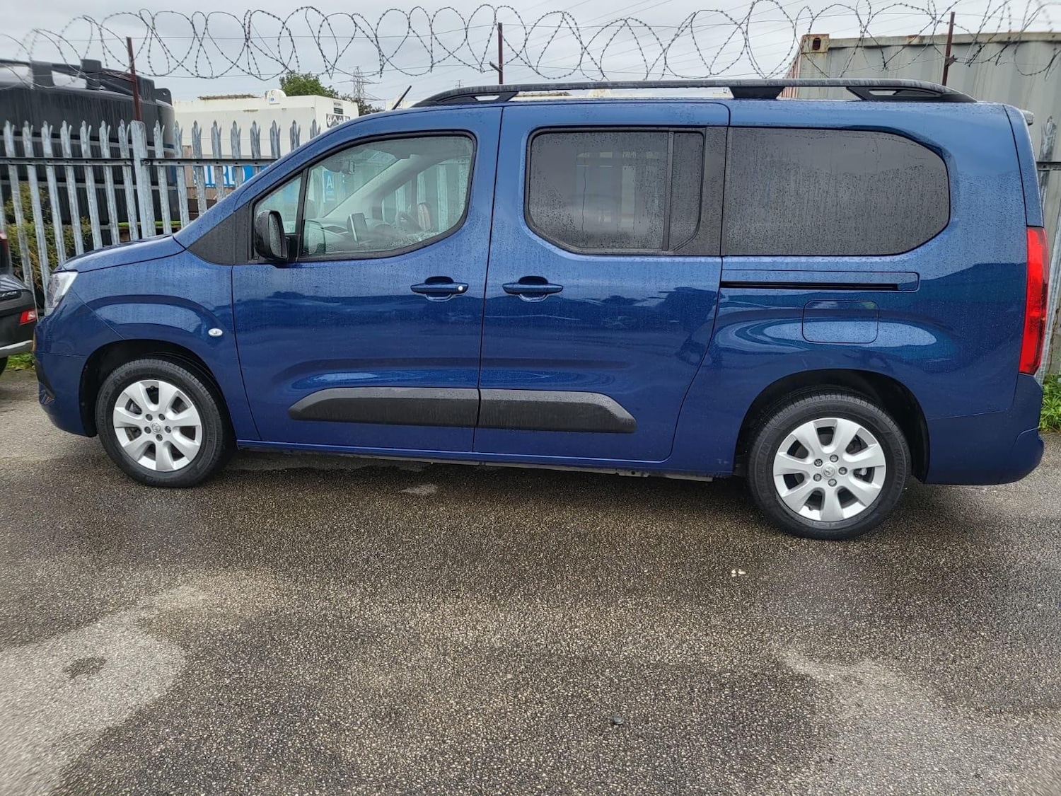 Used Vauxhall Combo Life Electric 2023 for sale - 76377861: Photo 12