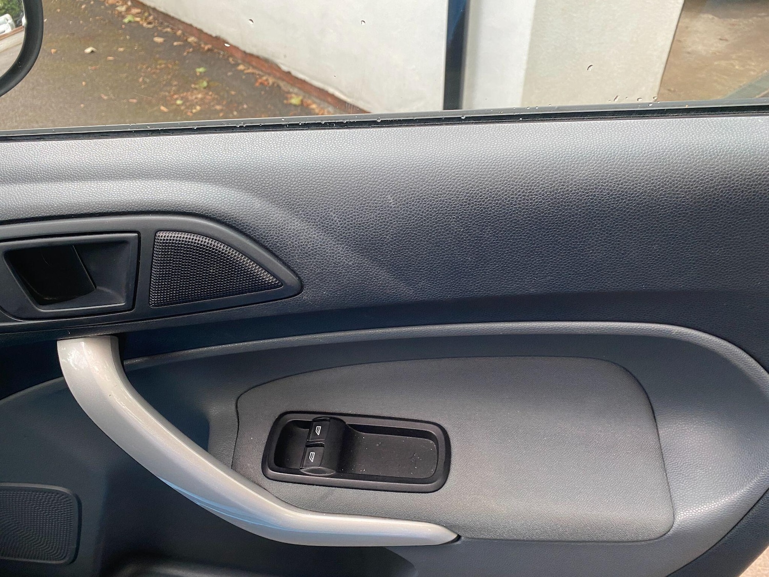 Used Ford Fiesta 2009 for sale - 76270694: Photo 8