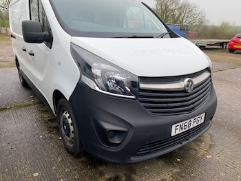 Vauxhall Vivaro feature image