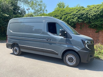 Renault Master feature image