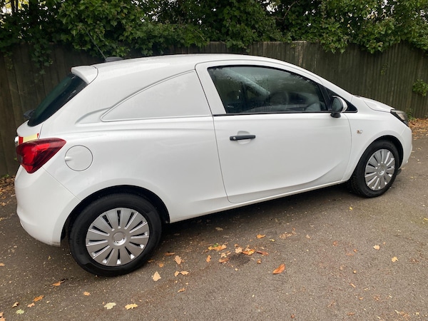 Used Vauxhall Corsa Van 2018 for sale - 76239867: Photo 5