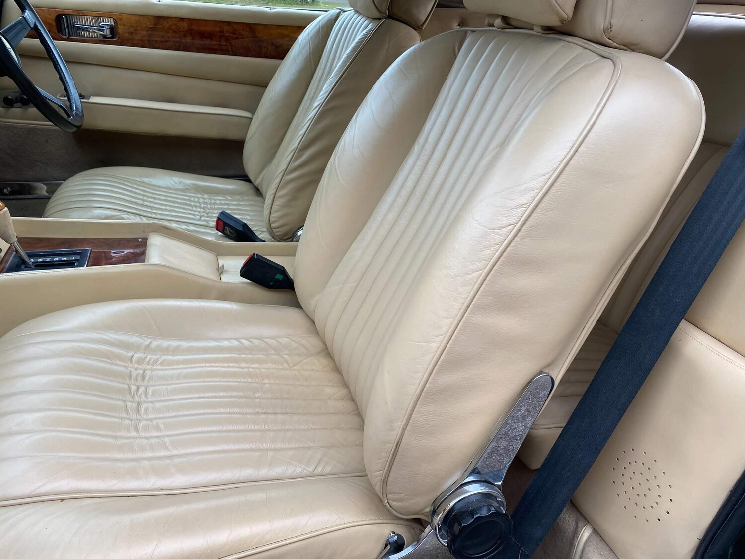 Used Aston Martin V8 1979 for sale - 76766000: Photo 14