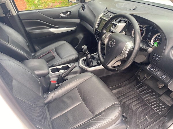 Used Nissan Navara 2020 for sale - 75658990: Photo 11