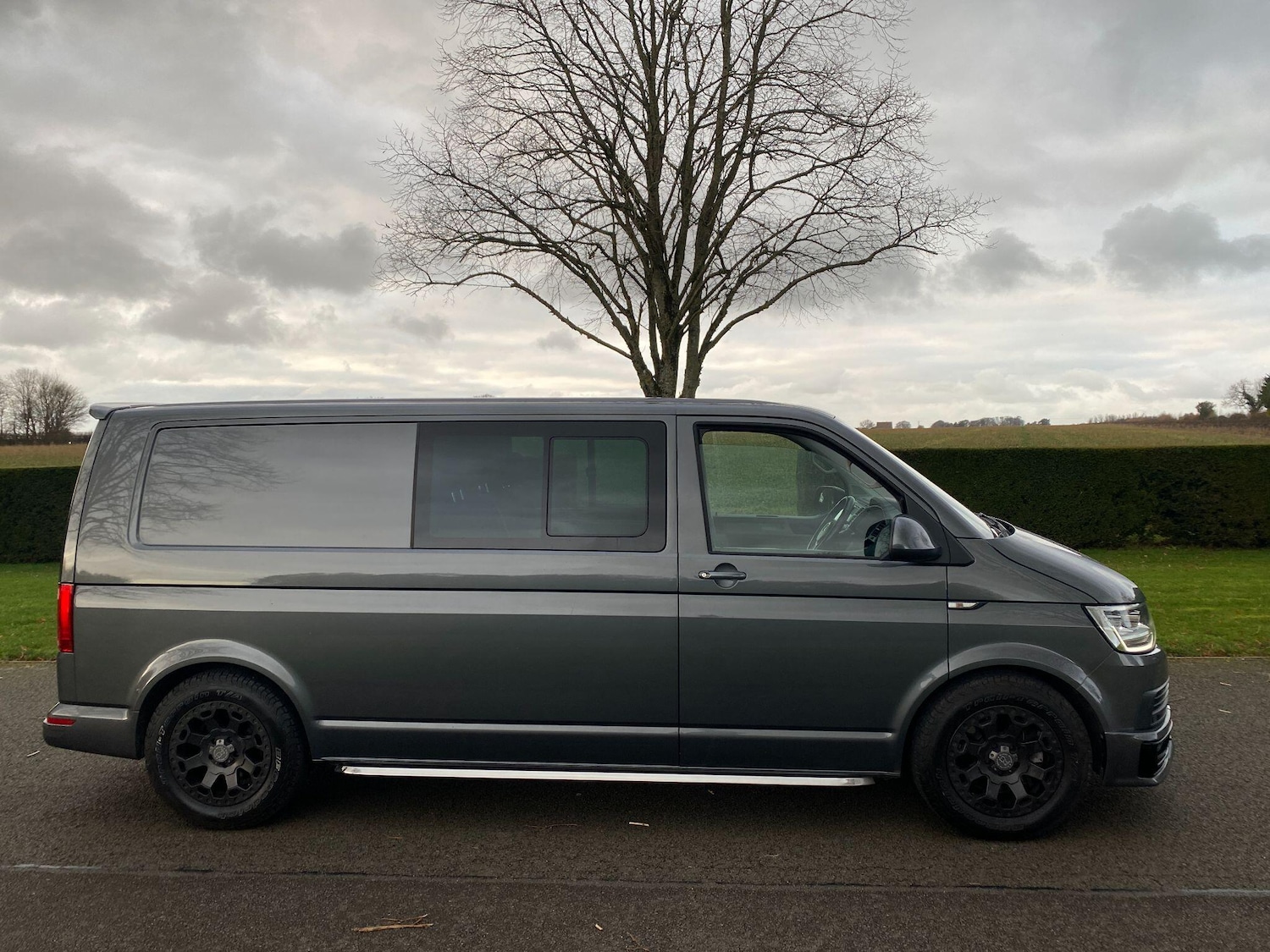 Used Volkswagen Transporter 2018 for sale - 77074052: Photo 1