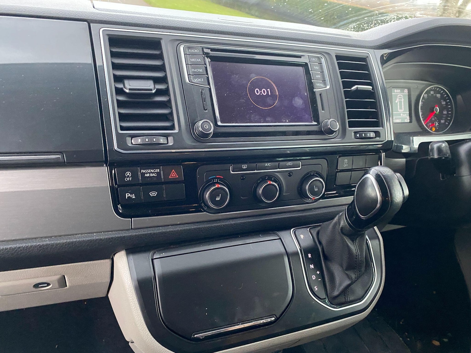 Used Volkswagen Transporter 2018 for sale - 77074052: Photo 14