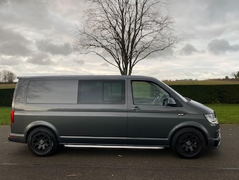 Used Volkswagen Transporter 2018 for sale - 77074052: Photo
