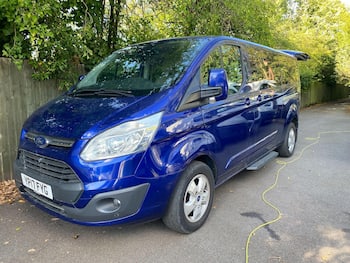 Used Ford Tourneo Custom 2017 for sale - 79859705: Photo