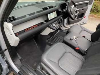Used Land Rover Defender 90 2021 for sale - 72926351: Photo