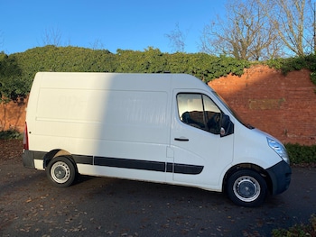 Vauxhall Movano feature image