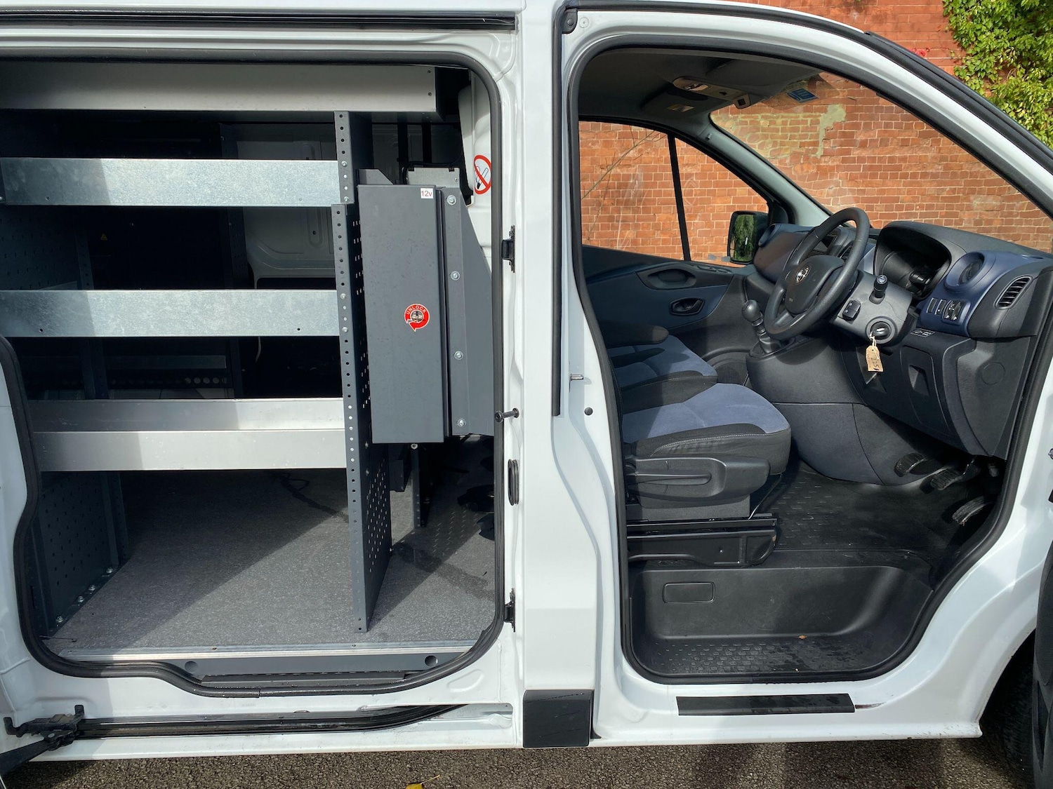 Used Vauxhall Vivaro 2018 for sale - 76377747: Photo 7