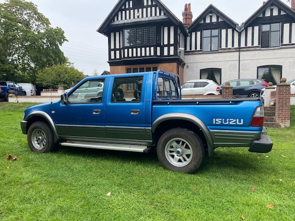 Used Isuzu Rodeo 2002 for sale - 75481416: Photo 1