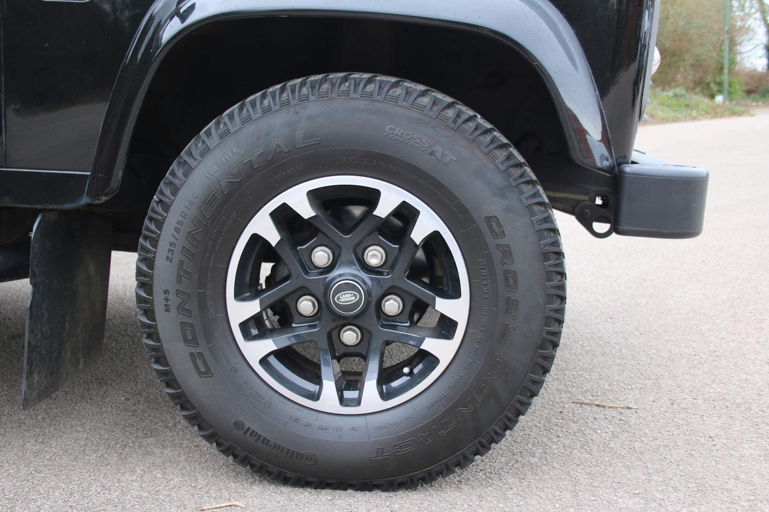 Used Land Rover Defender 110 for sale - 78220143: Photo 22