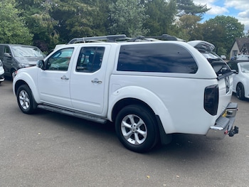 Nissan - Navara