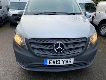 Used Mercedes-Benz Vito 2019 for sale - 77202511: Photo