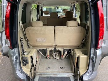 Used Nissan Serena 2006 for sale - 75481386: Photo