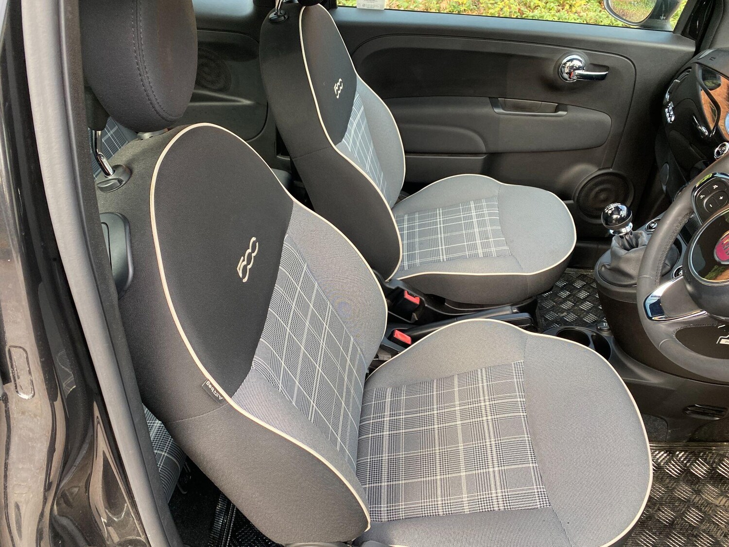 Used Fiat 500 2020 for sale - 76613320: Photo 2