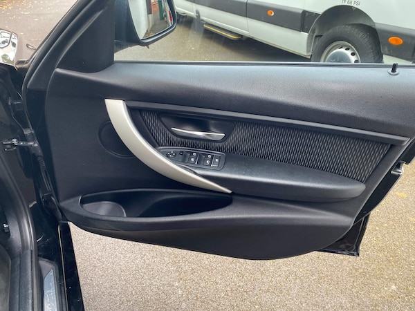 Used BMW 3 Series 2016 for sale - 75481379: Photo 4