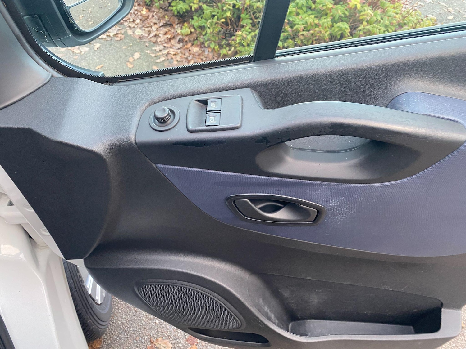 Used Vauxhall Vivaro 2015 for sale - 77016799: Photo 12