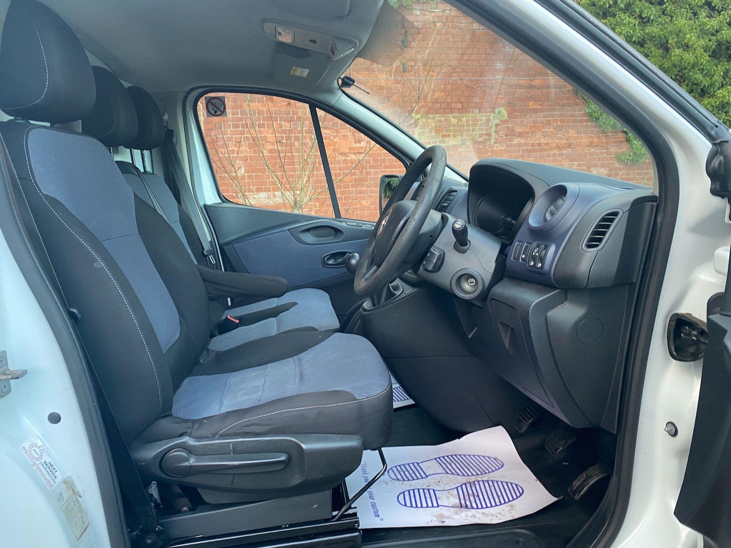 Used Vauxhall Vivaro 2015 for sale - 77016799: Photo 8