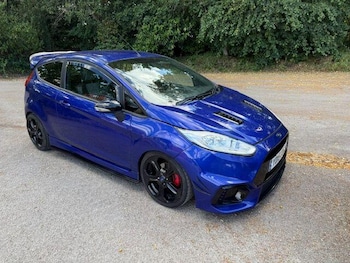 Used Ford Fiesta 2015 for sale - 79107389: Photo