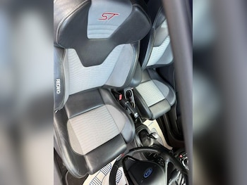 Used Ford Fiesta 2015 for sale - 79107389: Photo