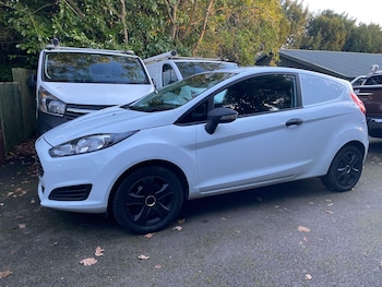Used Ford Fiesta Van 2015 for sale - 75481390: Photo