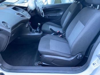 Used Ford Fiesta Van 2015 for sale - 75481390: Photo