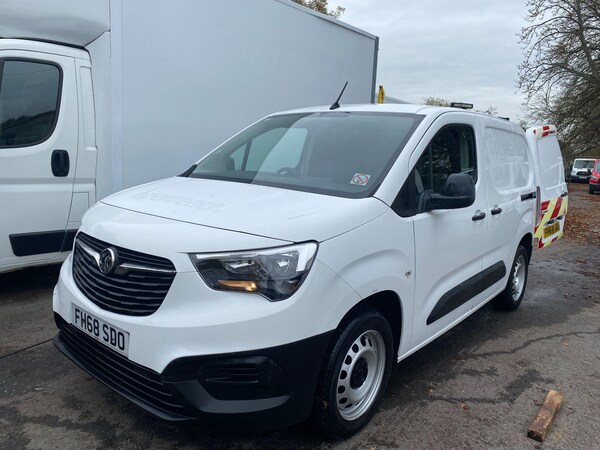 Used Vauxhall Combo 2019 for sale - 76200791: Photo 1