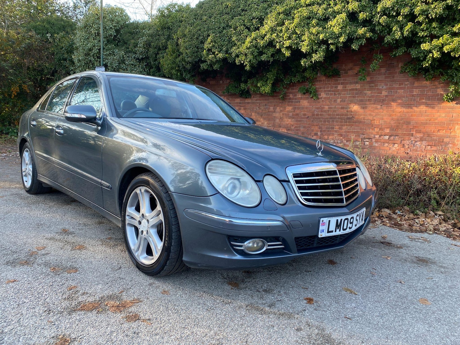 Used Mercedes-Benz E Class 2009 for sale - 76658494: Photo 1