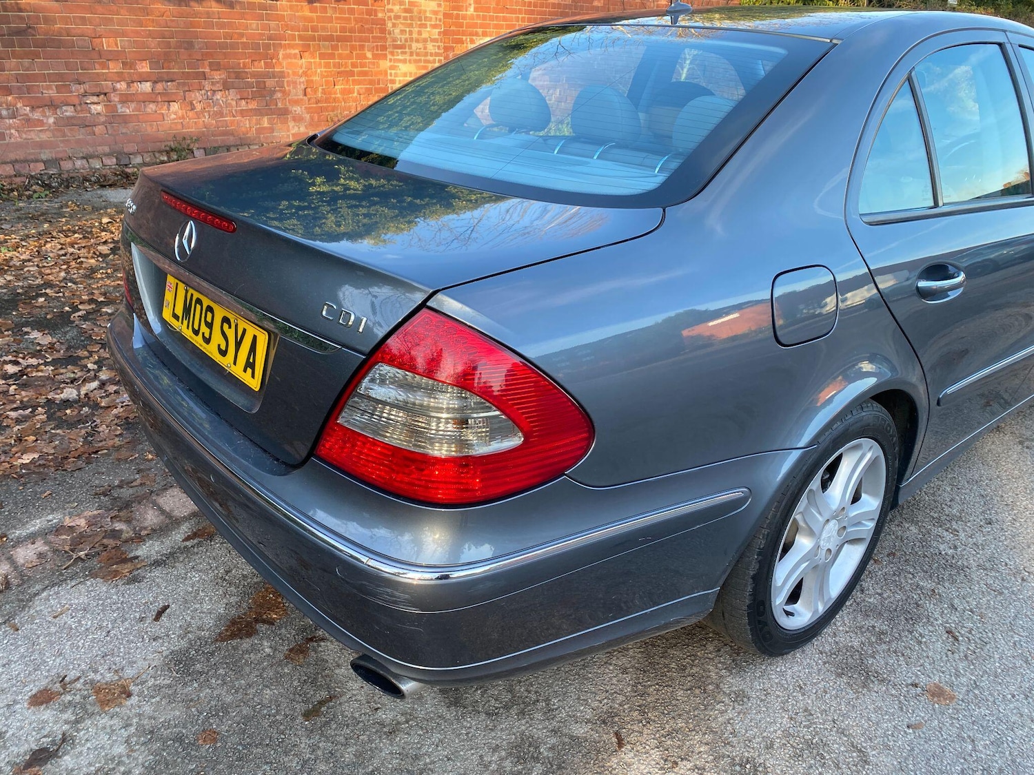 Used Mercedes-Benz E Class 2009 for sale - 76658494: Photo 3