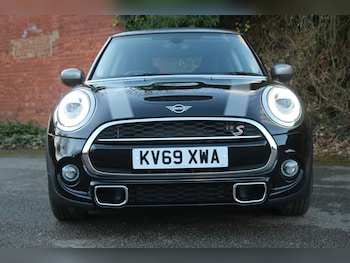 Used MINI Hatch 2019 for sale - 75481307: Photo